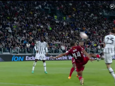 Phản pháo trọng tài, sao Juve đưa ra "bằng chứng thép"