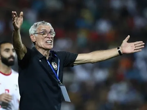 Phản ứng của HLV Hector Cuper khi Syria bất lực trước tuyển Việt Nam