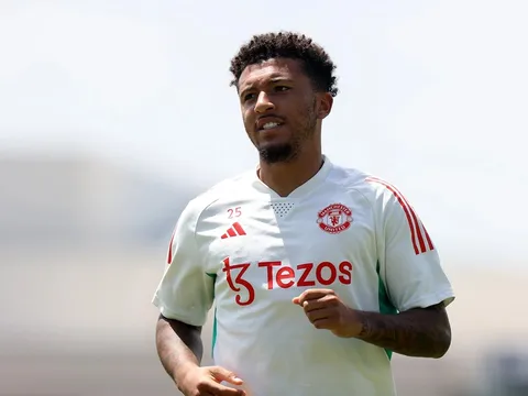 Phản ứng của Man Utd trước nghi vấn 'bắt nạt' cầu thủ