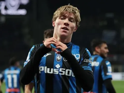 Phản ứng của Rasmus Hojlund khi được PSG săn đón