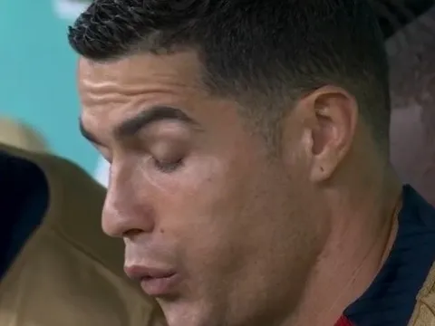 Phản ứng của Ronaldo khi đồng đội mắc sai lầm