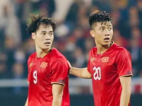 Phan Văn Đức nhắn nhủ đến Văn Toàn sau chiếc thẻ đỏ