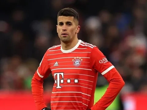 Phao cứu sinh của Cancelo ở Bayern Munich