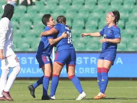 Thái Lan thảm bại, Hàn-Trung níu chân nhau, Philippines tiếc nuối với giấc mơ Olympic