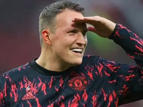 Phil Jones đưa ra tuyên bố gây bão cho Man Utd