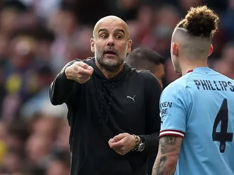 Phillips là nạn nhân của thứ bóng đá ăn xổi?