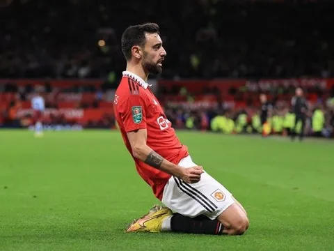 Phòng ngự, tấn công, kiến tạo, ghi bàn - ngôi sao Quỷ đỏ có tất cả