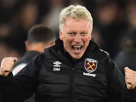 David Moyes gây bất ngờ bởi quyết định nhân sự trước Chelsea