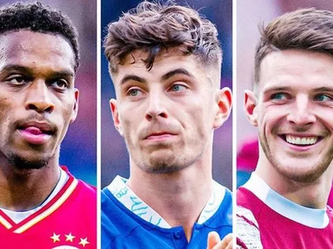 Arsenal chuẩn bị đón 2 tân binh cùng lúc