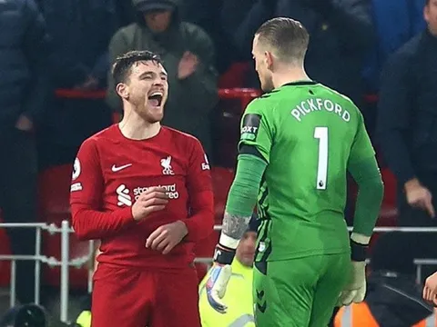 Pickford đằng đằng sát khí, Robertson phản ứng khó tin