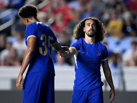Pochettino giải đáp dấu hỏi về Cucurella