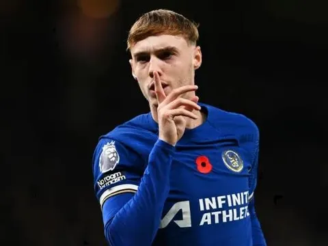 Pochettino so sánh Cole Palmer với huyền thoại Argentina