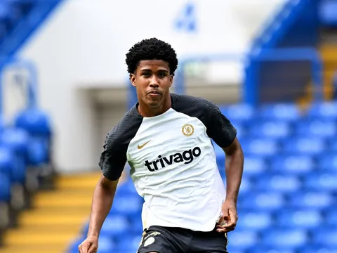 Pochettino trả lời Newcastle vụ sao mai Brazil