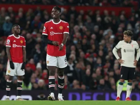 Pogba phản ứng không ngờ với Solskjaer sau trận đấu thảm hại