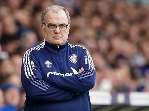 Premier League chứng kiến màn 'quay xe' gây choáng váng