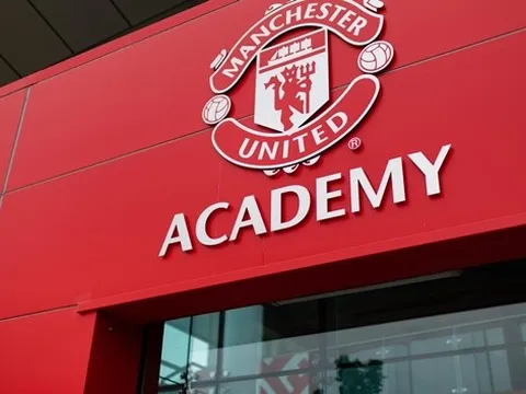 CHÍNH THỨC: Premier League vinh danh Man Utd