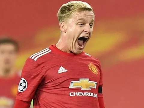 11 chữ ký tệ nhất Premier League hiện tại