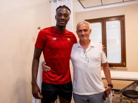 Mourinho khiến Chelsea lặp lại sai lầm nổi tiếng