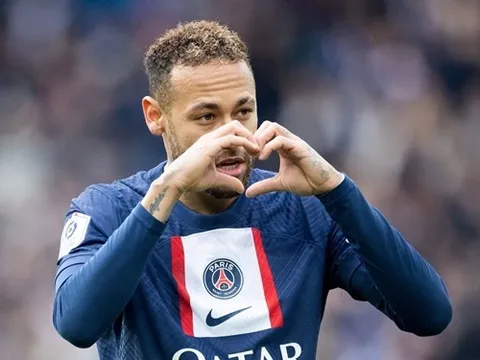 Cú "pressing" dứt khoát của PSG dành cho Neymar