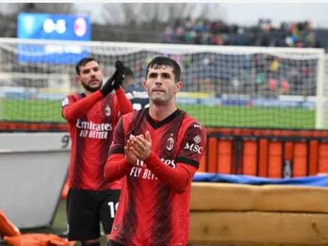 Pulisic tiếp tục tỏa sáng