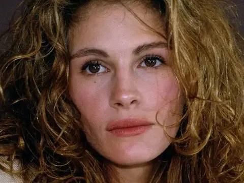 Pep được đại mỹ nhân đăng ảnh chúc mừng sau chức vô địch C1