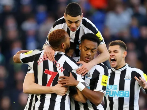 Quá bùng nổ! Newcastle hủy diệt cựu vương, đánh bật Man City khỏi top 2