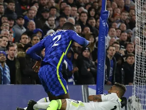 "Quả penalty tuyệt vời của Jorginho"