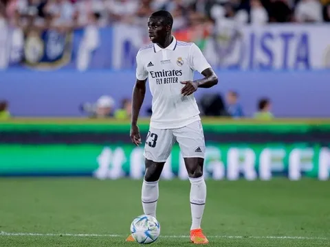 Quá phũ phàng, xác định cái tên không còn tương lai ở Real