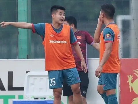 Quang Hải được góp ý