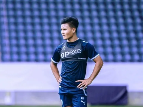 Quang Hải ngồi ngoài nhìn Pau thất bại 0-2 ở Ligue 2