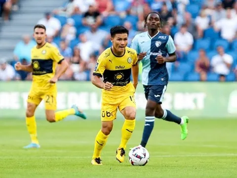 Quang Hải trên đường rời Pau FC: Cú tát tỉnh mộng