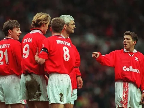 Quên Everton đi, xuất hiện CLB bị trừ điểm cay đắng nhất lịch sử Premier League