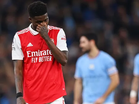 Quyết định khó hiểu của Arsenal?