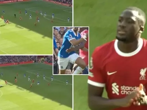 Quyết định khó tin, vết gợn xuất hiện trong chiến thắng của Liverpool