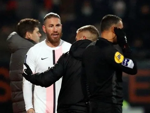 PSG bị cầm hòa trong ngày Ramos nhận thẻ đỏ
