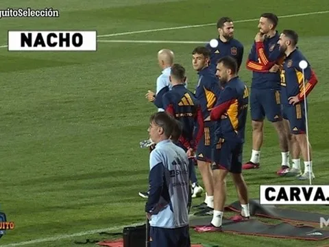 Cầu thủ Real tránh mặt dàn sao Barca khi lên tuyển