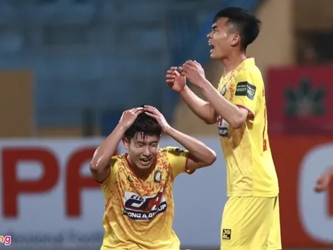 Văn Quyết bị phong tỏa, CLB Hà Nội hòa 0-0 trước Thanh Hóa