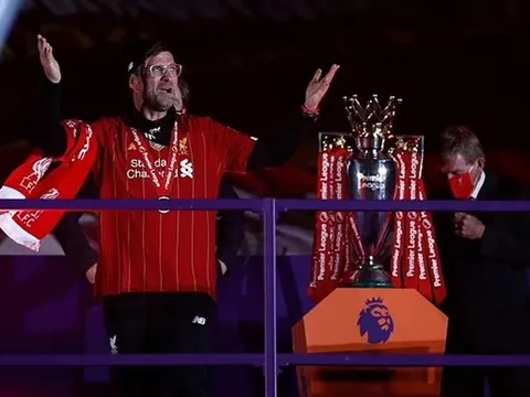 Ra đi choáng váng, Klopp đưa ra lời hứa với Liverpool