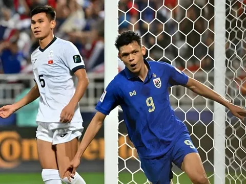 Siêu tiền đạo lập cú đúp, Thái Lan ra quân Asian Cup mỹ mãn