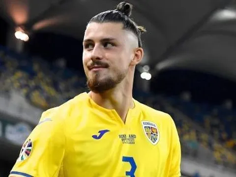 'Van Dijk Romania' có gì mà M.U & Arsenal quan tâm đến thế?