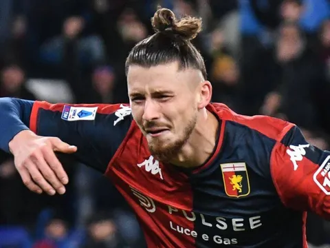 Bayern tính nẫng tay trên mục tiêu của Spurs