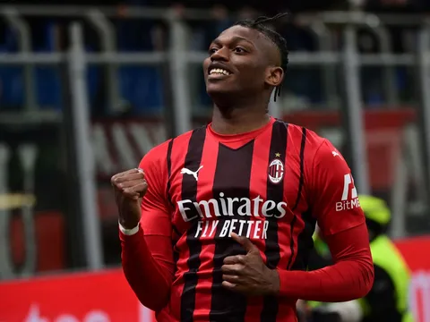 Rõ thương vụ Rafael Leao tới PSG