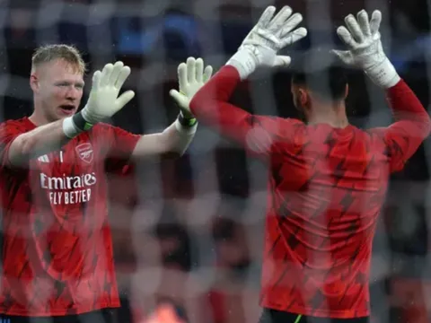 Leno chỉ trích Arteta vì bỏ rơi Ramsdale