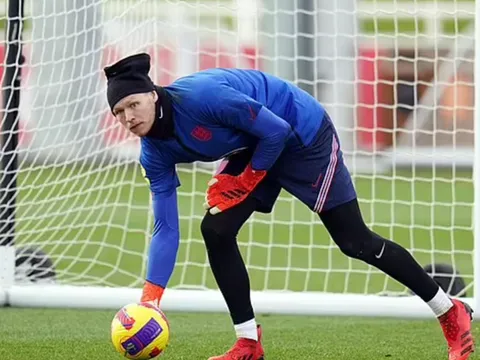Ian Wright khen ngợi tân binh 30 triệu bảng của Arsenal