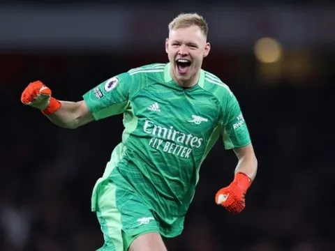 Aaron Ramsdale: "Thật điên rồ"