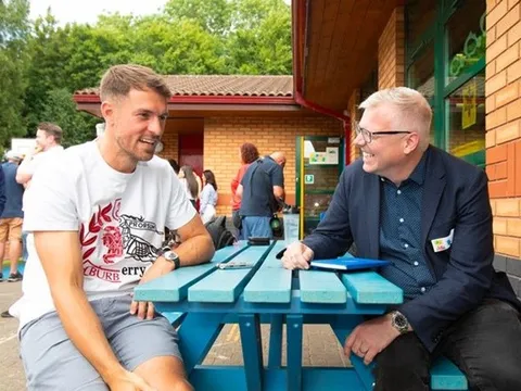 "Arsenal chơi thứ bóng đá tuyệt vời"