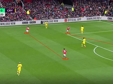 Rangnick thắng trận ra mắt bằng công thức 4-2-2-2 lạ lẫm