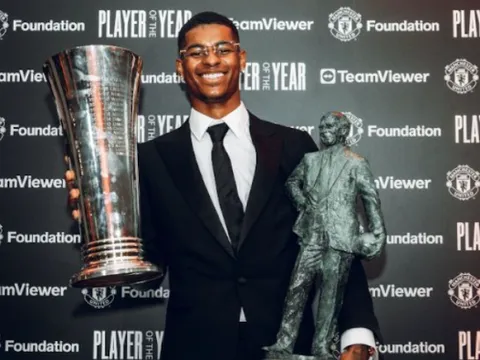 Rashford nói lời tâm huyết sau cú đúp danh hiệu