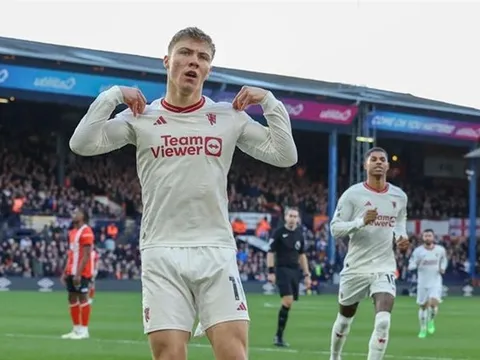 "Những trò đùa của Rasmus Hojlund đã kết thúc"