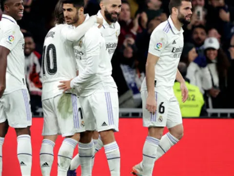 Hiệp 2 bùng nổ, Real Madrid hạ gục Valencia